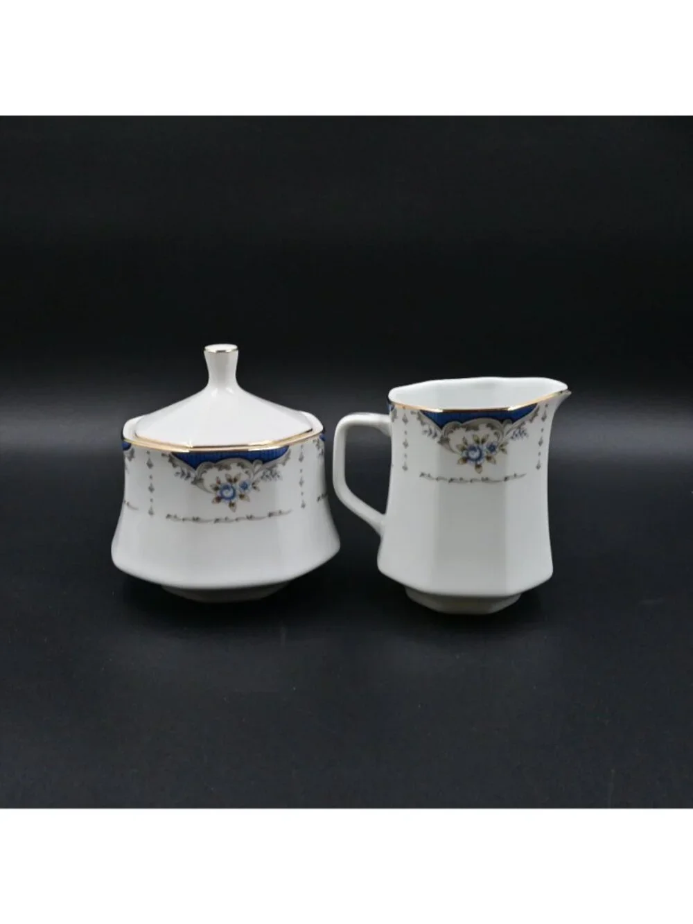 Seizan Mood Indigo 7936 Fine China Lidded Sugar Bowl and Creamer Set Vintage